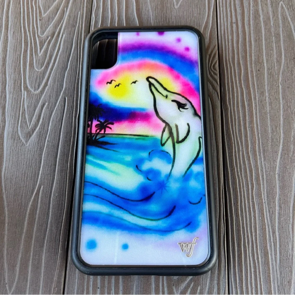 Wildflower Maui Airbrush dolphin 🐬 iPhone XR case!